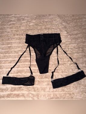 Black Lace Garter Thong Set - Women's Intimates